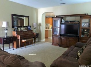 1921 Charm Way, Sacramento, CA