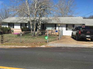 526 Woodland Dr, Cave City, AR 72521