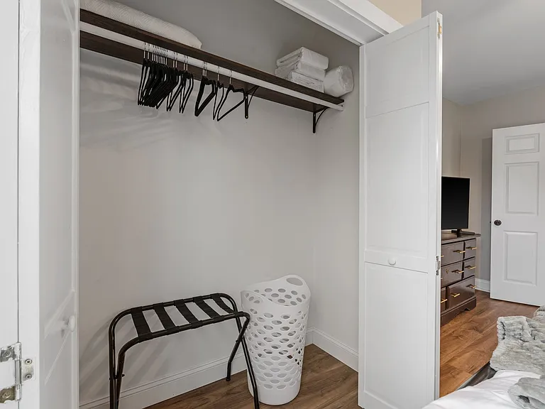 242 Park St — Photo 11