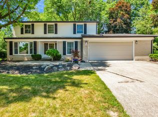 12051 Wildwing Rd, Plymouth, MI 48170