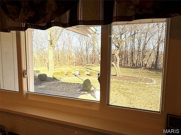 5th image of 1634 Hobnail Ct