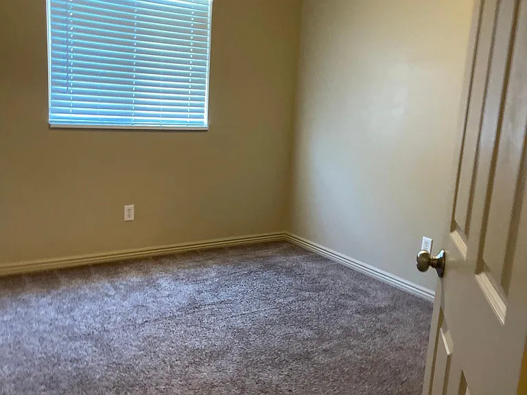 3155 S Hidden Valley Dr — Photo 10