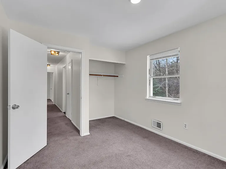 1401 Delaware Ave — Photo 13