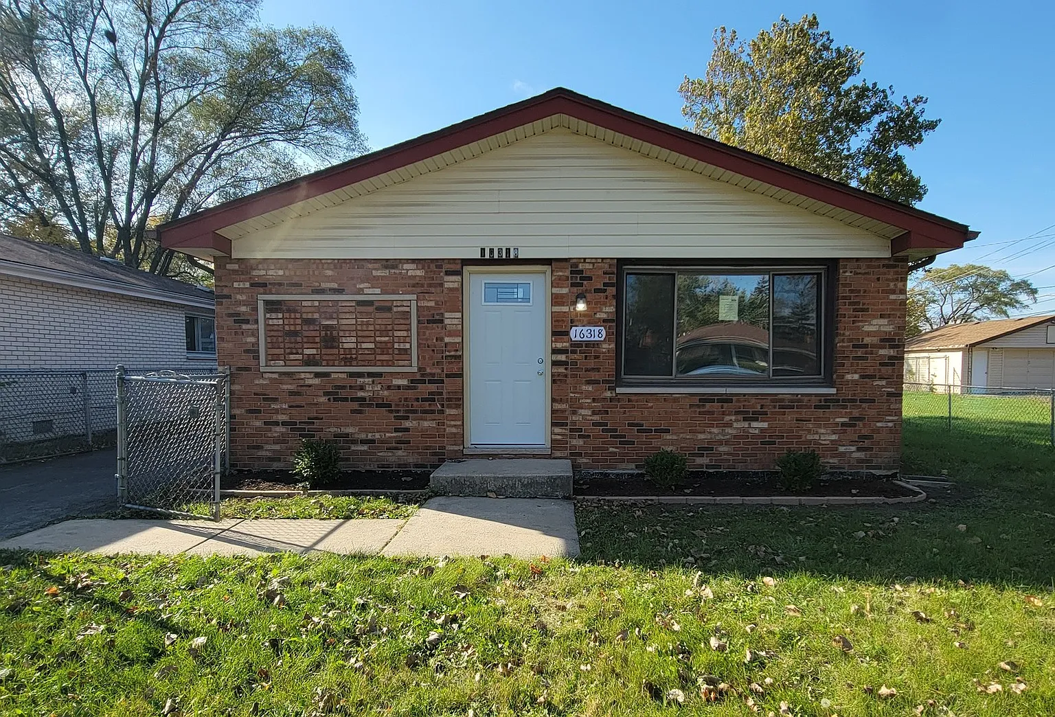 16318 Carse Ave photo 1