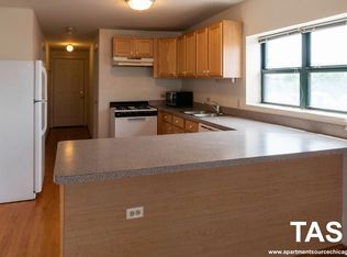 1823 W North Ave, Chicago, IL 60622