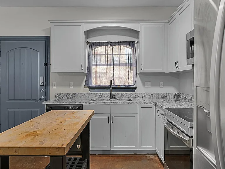 2410 S 2nd St #517 — Photo 14