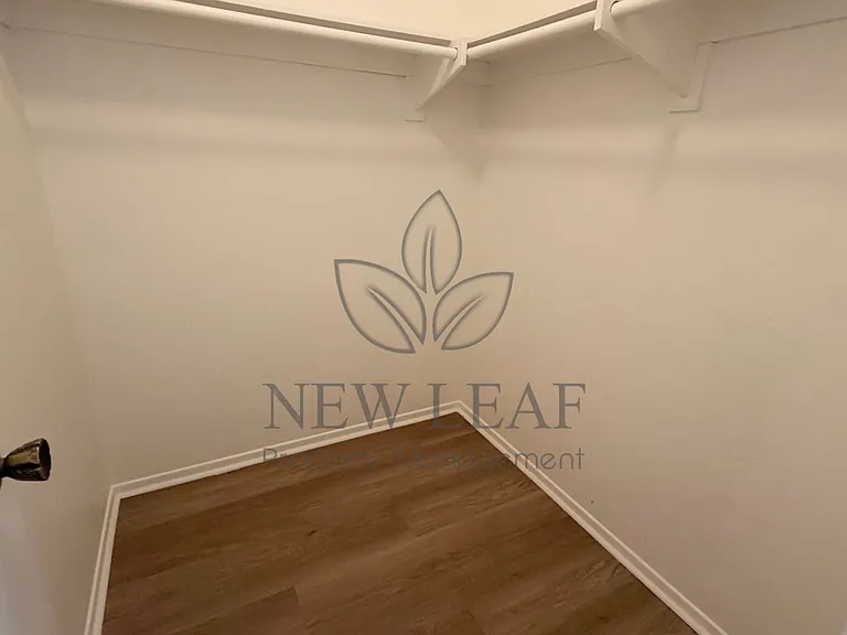 3054 Gladstone St #4 — Photo 19