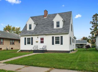 2137 Adams St, La Crosse, WI 54601