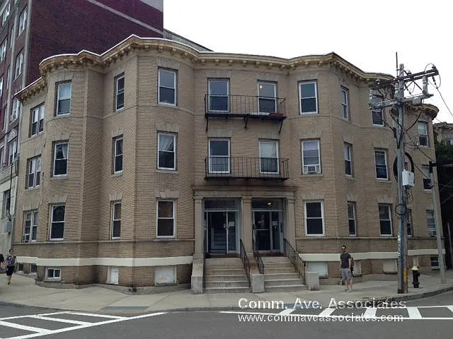 1683 Commonwealth Ave #2