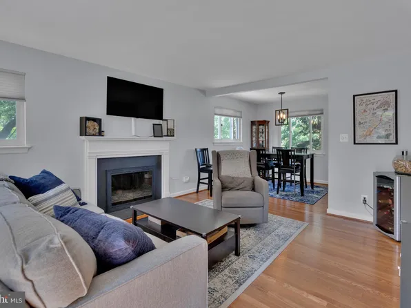 3252 Holly Hill Dr, Falls Church, VA 22042