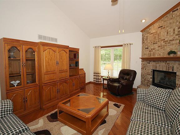 5th image of 5500 Summerland Cir