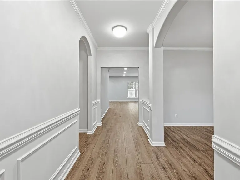 8 Woods Way — Photo 40