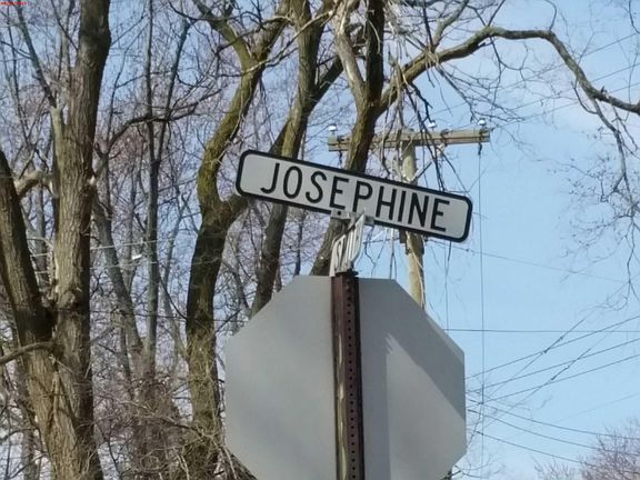 5th image of 250 S Josephine Ave