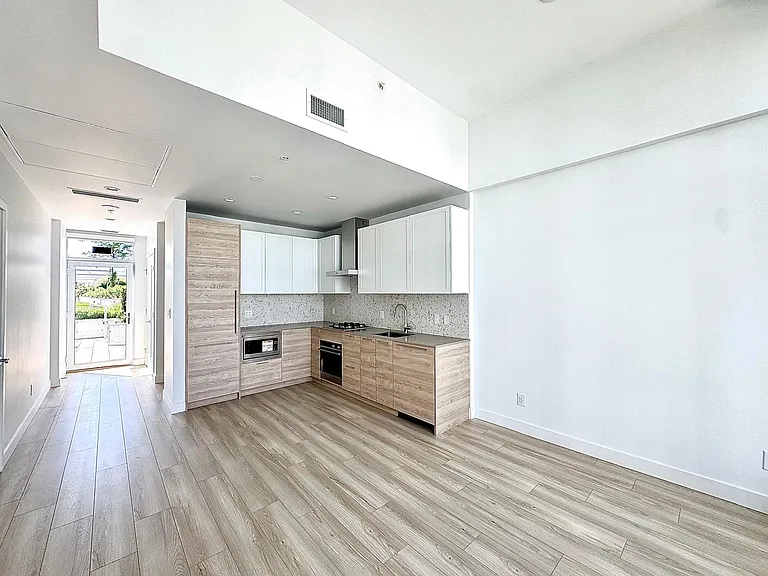 2381 Beta Ave #312 — Photo 14