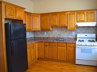 896 Summit Ave #2, Jersey City, NJ 07307