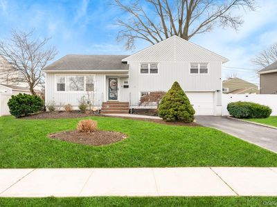 3738 Regent Lane, Wantagh, NY, 11793