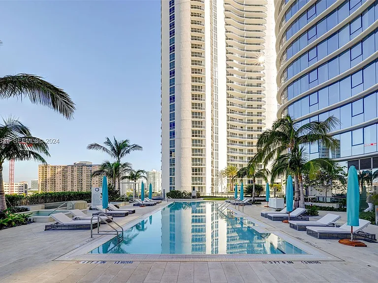 15701 Collins Ave #2103 — Photo 33