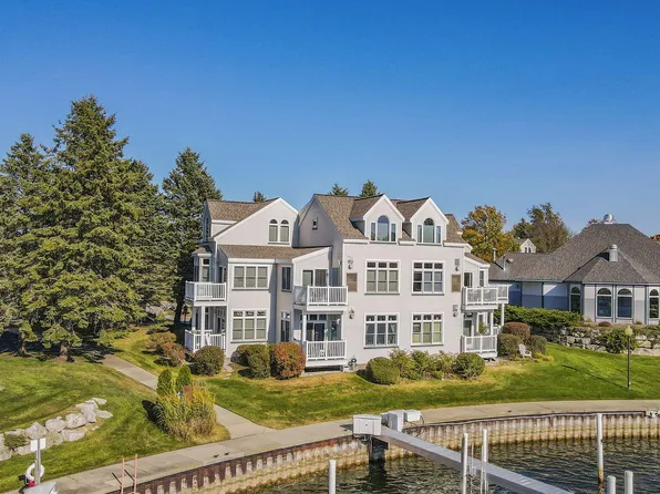 3 Brookharbor N, Manistee, MI 49660