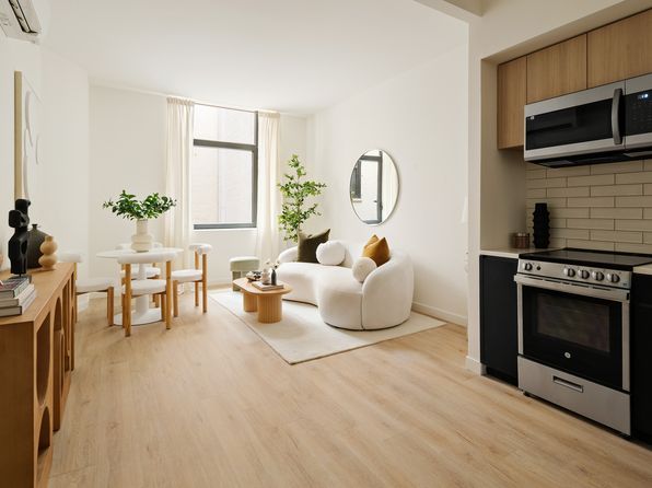 110 W 32nd St #5I