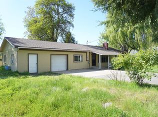 710 Alderbrook Ln, Grants Pass, OR 97527