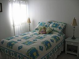 5th image of 853 Tanbark Dr APT 104