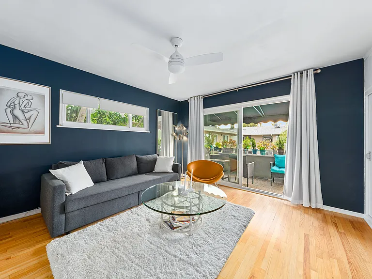 1330 N Crescent Heights Blvd #16A — Photo 9
