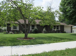 3521 S Dayton Ave, Springfield, MO 65807