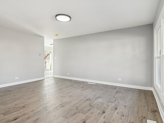5th image of 2809 Cherrywood Pl