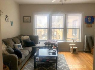 3920 N Pine Grove Ave #2D, Chicago, IL 60613