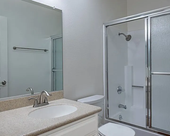 616 W Wilson Ave — Photo 17