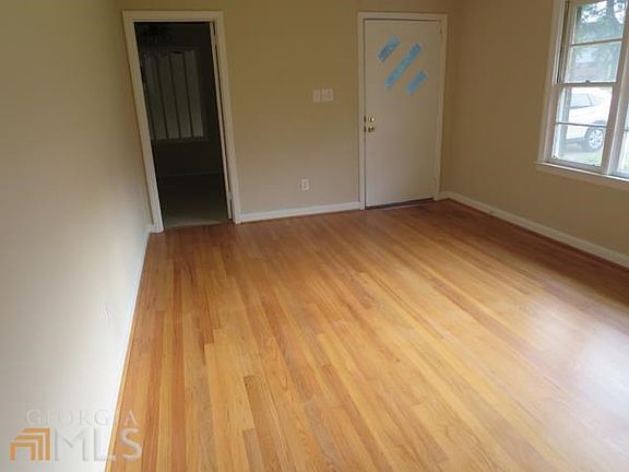 3rd image of 137 Lanier Dr