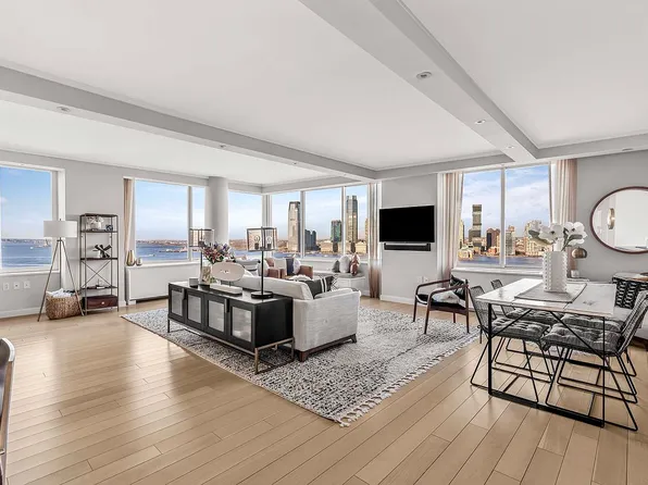 212 Warren St APT 23C, New York, NY 10282