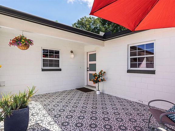 3rd image of 641 SHERWOOD DRIVE