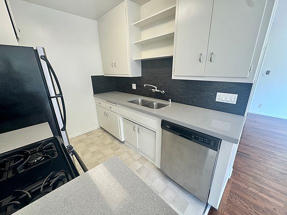 4th image of 8600 Rugby Dr #4C
