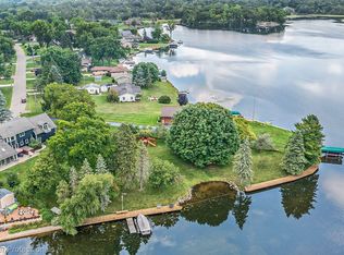 8705 Waumegah Rd, Clarkston, MI 48348