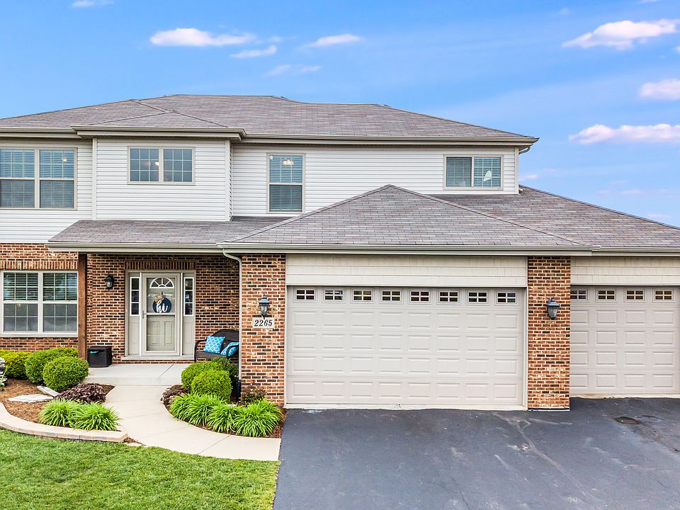 1st image of 2265 Alta Vista Dr