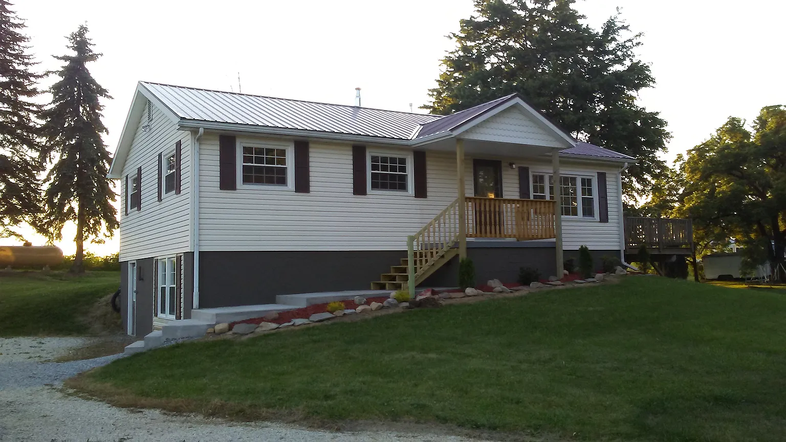 12696 Stratton Rd photo 1