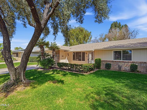 3rd image of 10326 W PRAIRIE HILLS Circle