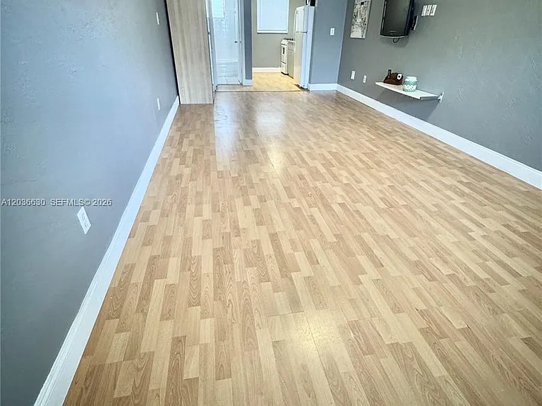 1611 West Ave #10 — Photo 3