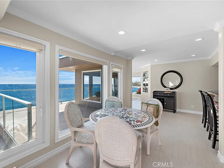 603 S Coast Hwy #B — Photo 4