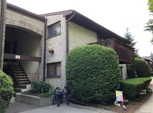 9 Secora Rd, Monsey, NY 10952