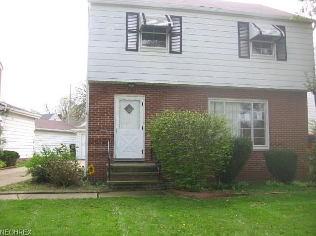 1st image of 321 E 215th St