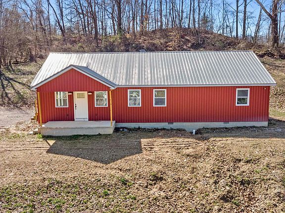 3rd image of 520 W Old Buckley Rd