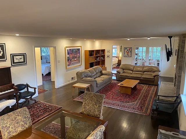 224 Hermosa Dr SE — Photo 16