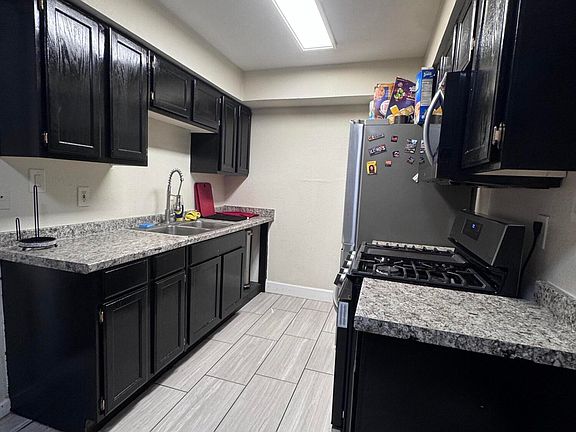 2nd image of 3840 N 43RD Avenue #41