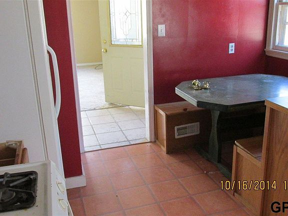 5th image of 3305 Avenue D