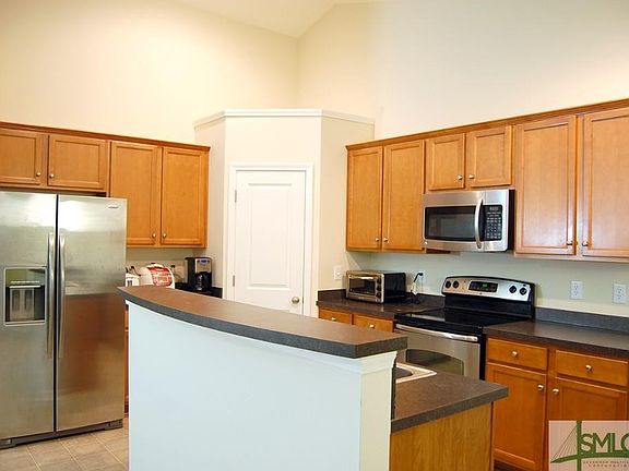 3rd image of 115 Blue Oak Dr