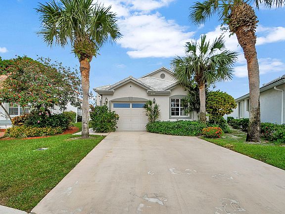 3rd image of 6194 Bay Isles Drive