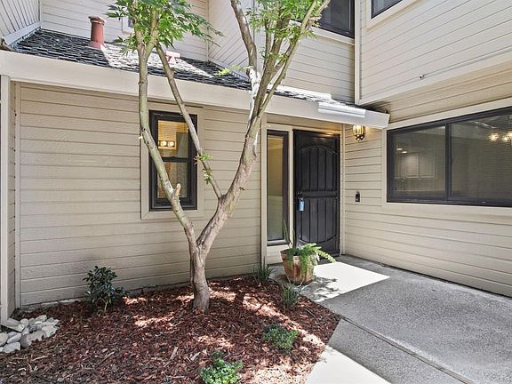 2nd image of 2076 University Park Dr
