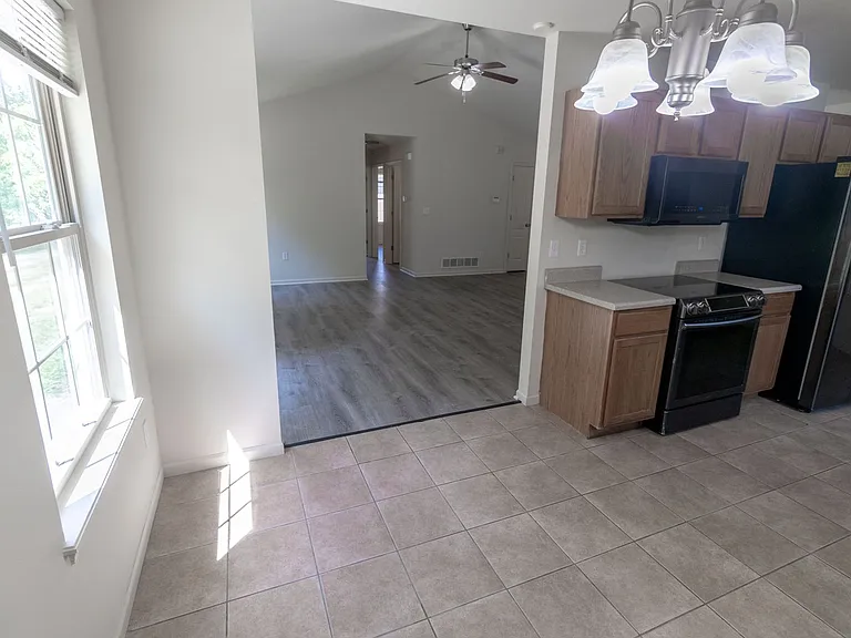 1408 Bodie Dr — Photo 12